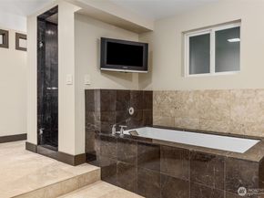 15733 25th Avenue SW, Burien WA 98166