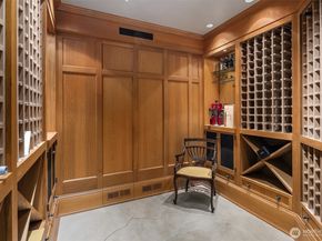 530 36th Avenue E, Seattle WA 98112