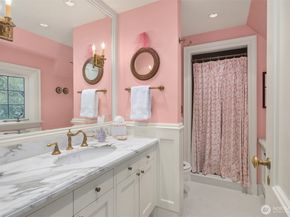 530 36th Avenue E, Seattle WA 98112