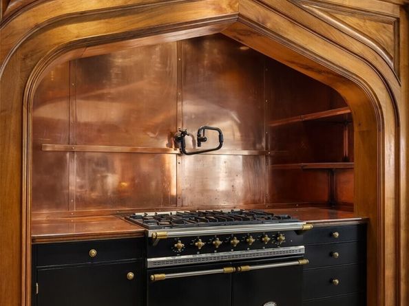 530 36th Avenue E, Seattle WA 98112