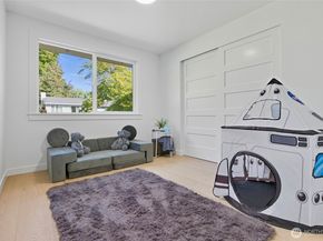 9419 NE 126th Place, Kirkland WA 98034