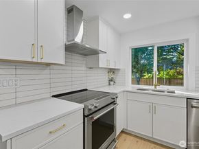 9419 NE 126th Place, Kirkland WA 98034