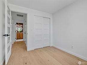 9419 NE 126th Place, Kirkland WA 98034