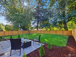9419 NE 126th Place, Kirkland WA 98034