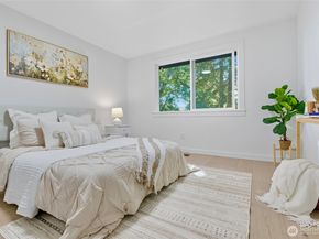 9419 NE 126th Place, Kirkland WA 98034