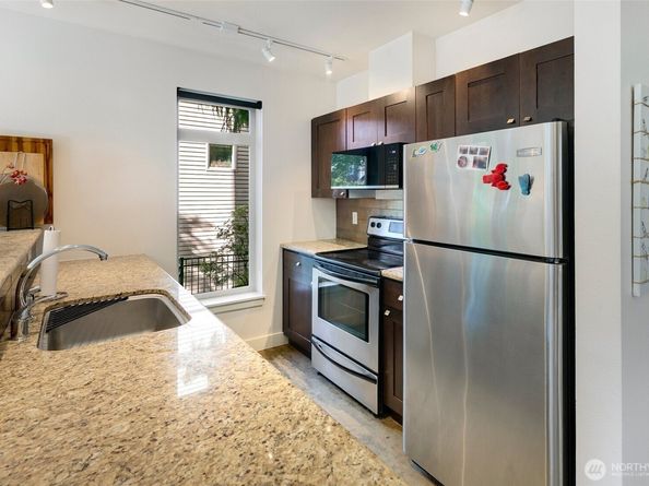 1610 Belmont Avenue 211, Seattle WA 98122