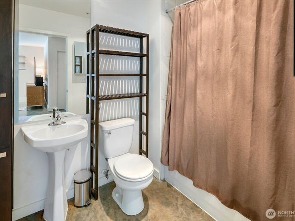 1610 Belmont Avenue 211, Seattle WA 98122