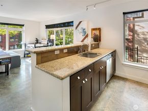 1610 Belmont Avenue 211, Seattle WA 98122