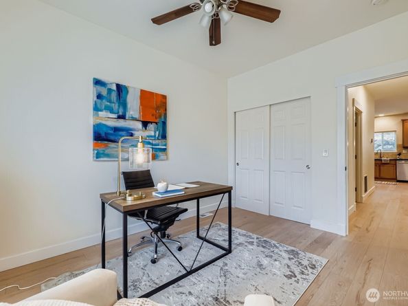 20402 124th Avenue NE 63, Bothell WA 98011