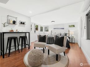 4431 SW Kenyon Place, Seattle WA 98136