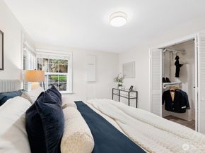 4431 SW Kenyon Place, Seattle WA 98136