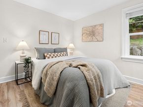 4431 SW Kenyon Place, Seattle WA 98136