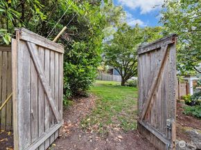 4431 SW Kenyon Place, Seattle WA 98136