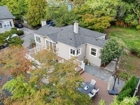4431 SW Kenyon Place, Seattle WA 98136