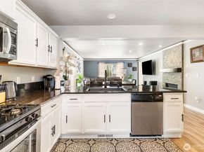 1434 32nd Street NE, Auburn WA 98002