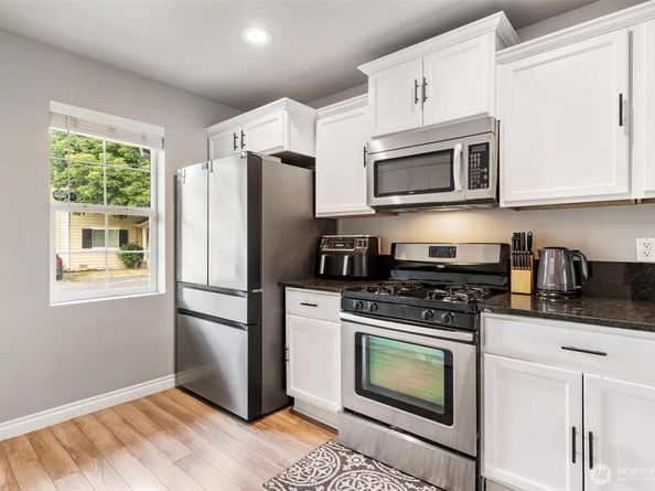 1434 32nd Street NE, Auburn WA 98002