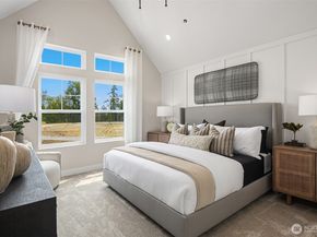 9007 NE 203rd Lane D, Bothell WA 98011