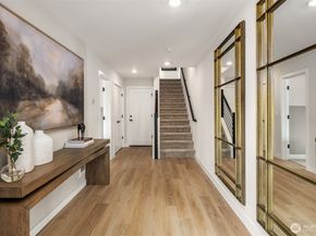 9007 NE 203rd Lane D, Bothell WA 98011