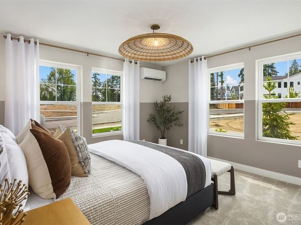 9007 NE 203rd Lane D, Bothell WA 98011