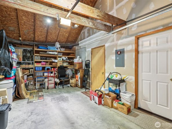 4222 221st Place SE 1081, Issaquah WA 98029