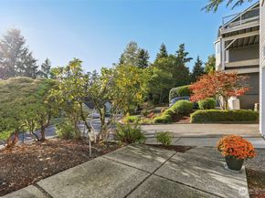 4222 221st Place SE 1081, Issaquah WA 98029