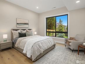 1630 104th Avenue SE, Bellevue WA 98004