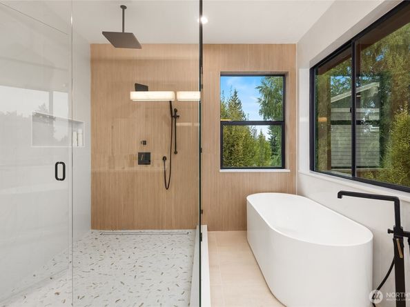 1630 104th Avenue SE, Bellevue WA 98004