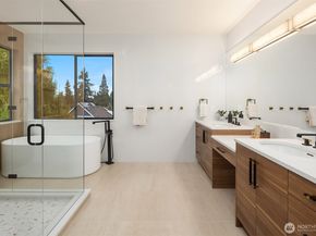 1630 104th Avenue SE, Bellevue WA 98004