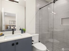 1630 104th Avenue SE, Bellevue WA 98004