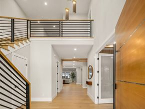 1630 104th Avenue SE, Bellevue WA 98004