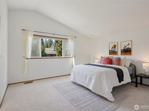2229 Ilwaco Avenue NE, Renton WA 98059