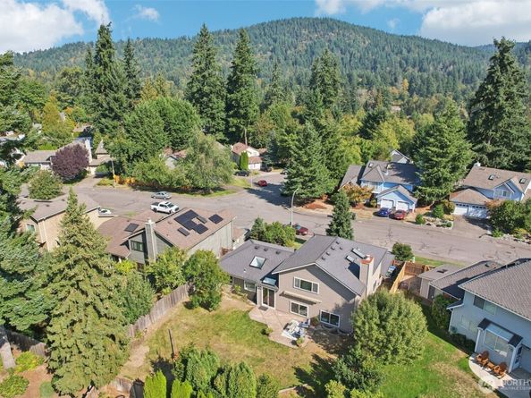 2229 Ilwaco Avenue NE, Renton WA 98059