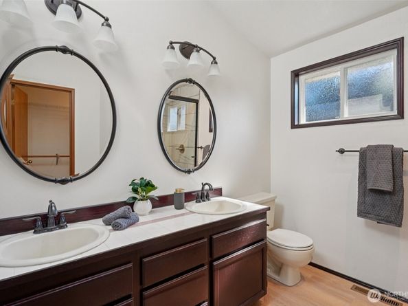 2229 Ilwaco Avenue NE, Renton WA 98059