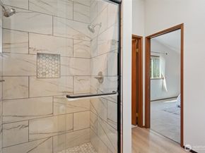 2229 Ilwaco Avenue NE, Renton WA 98059