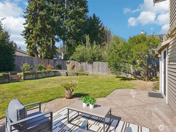 2229 Ilwaco Avenue NE, Renton WA 98059