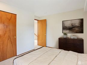 2229 Ilwaco Avenue NE, Renton WA 98059