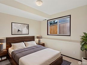 2229 Ilwaco Avenue NE, Renton WA 98059