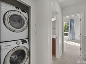 18107 65th Avenue NE 102, Kenmore WA 98028