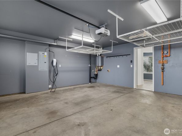 18107 65th Avenue NE 102, Kenmore WA 98028