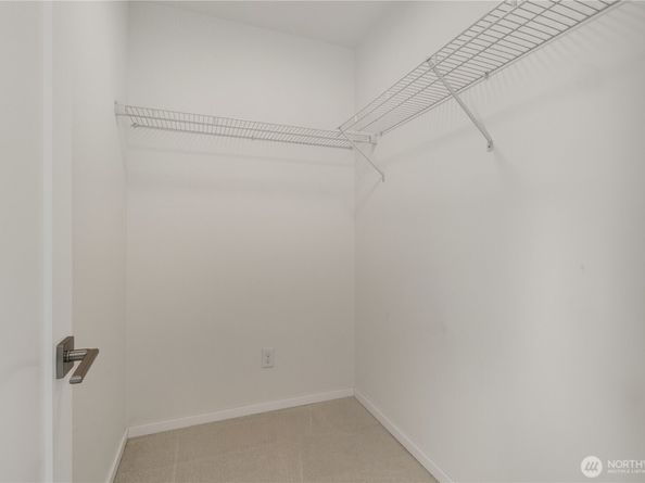 18107 65th Avenue NE 102, Kenmore WA 98028