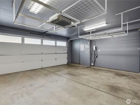 18107 65th Avenue NE 102, Kenmore WA 98028