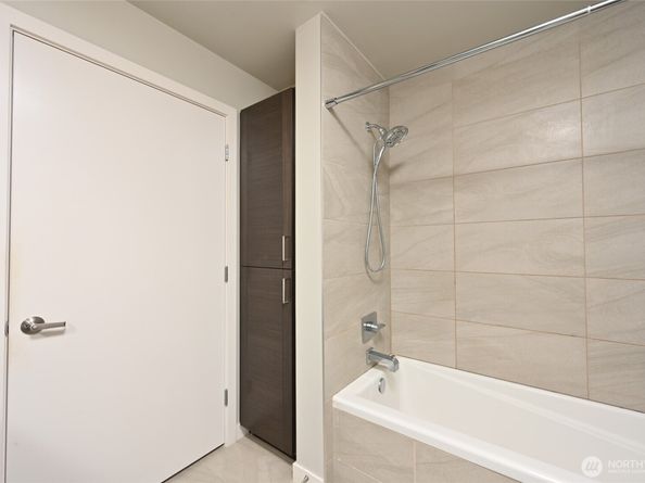 1760 NW 56th Street 601, Seattle WA 98107