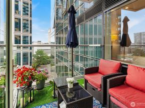 500 106th Avenue NE 813, Bellevue WA 98004