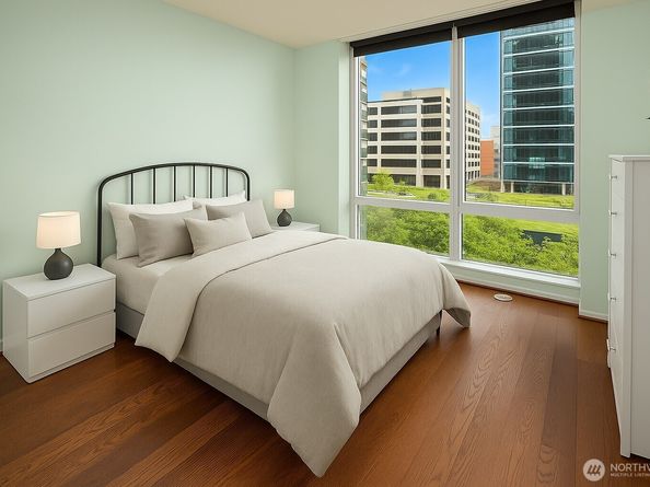 500 106th Avenue NE 813, Bellevue WA 98004