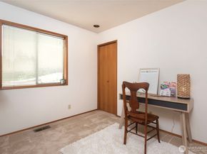 21028 36th Place W, Lynnwood WA 98036