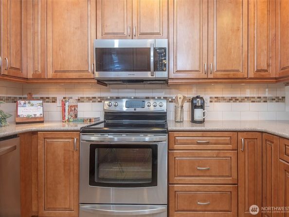 21028 36th Place W, Lynnwood WA 98036