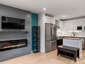 4011 Corliss Avenue N 3, Seattle WA 98103