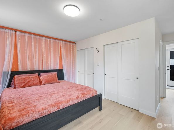 4011 Corliss Avenue N 3, Seattle WA 98103