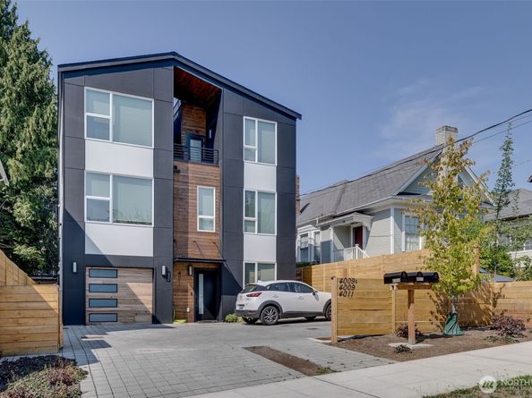 4011 Corliss Avenue N 3, Seattle WA 98103