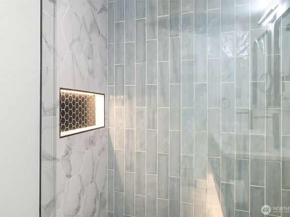 4011 Corliss Avenue N 3, Seattle WA 98103